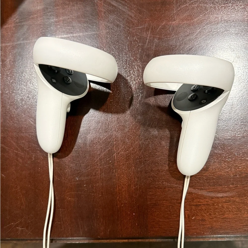 Quest 2 VR Headset - White